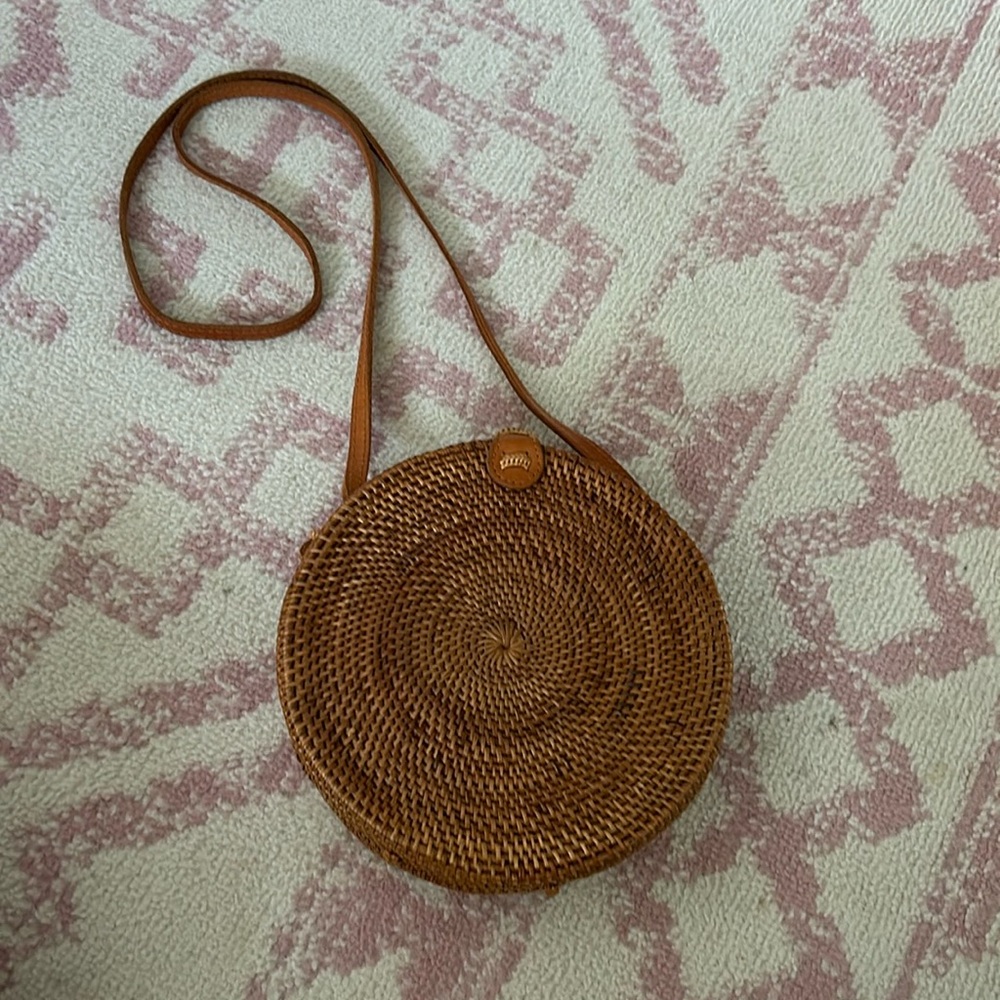 Round Rattan Bag